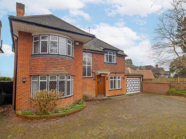 House for sale in London Borough of Merton, Raynes Park