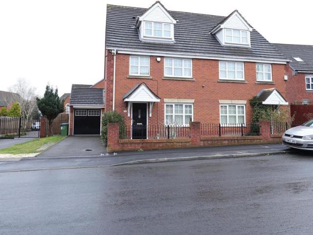 House for sale in Smethwick, West Midlands