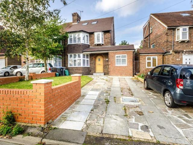 House for sale in Kingsbury, Greater London
