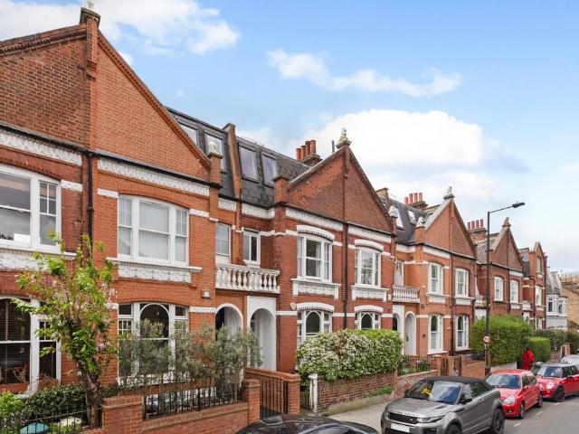 House for sale in Fulham, Sands End
