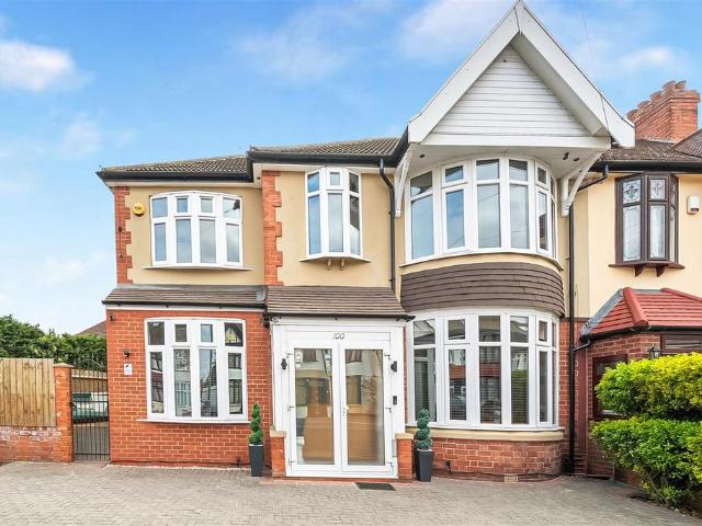 House for sale in Loxford, Seven Kings