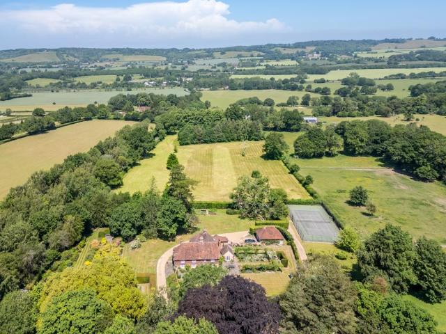 House for sale in Styants Bottom, The Butts