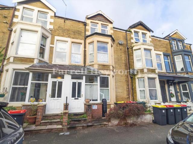 House for sale in West End, Bare