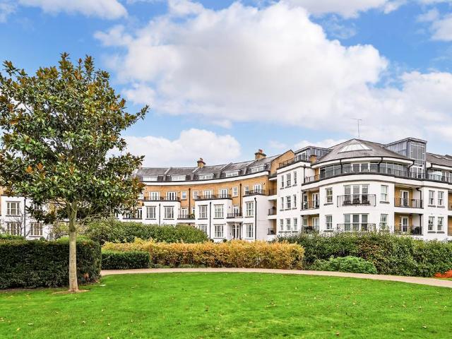 House for sale in Sands End, Greater London
