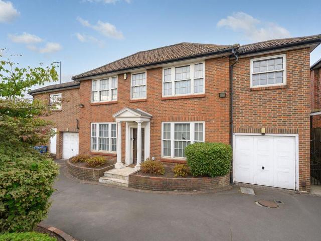 House for sale in London Borough of Barnet, Greater London