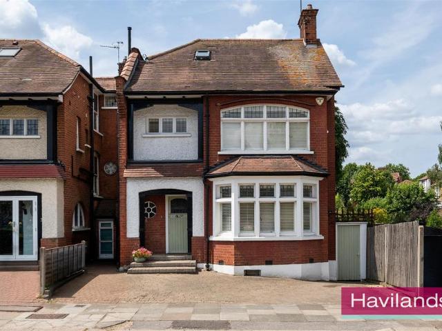 House for sale in Greater London