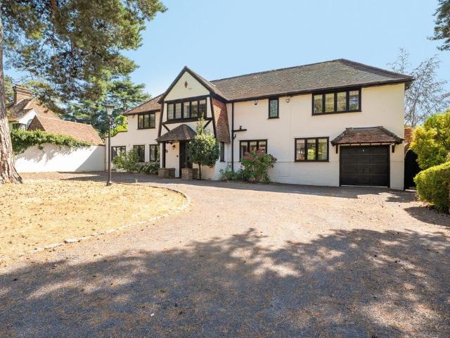 House for sale in Hook Heath, Woking