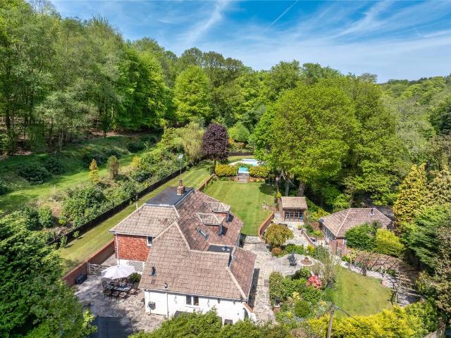 House for sale in Bolton Low Houses, Hampshire