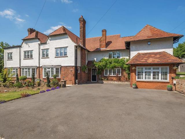House for sale in Batchworth