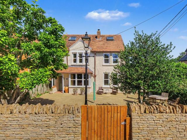 House for sale in Dromore, Oxfordshire