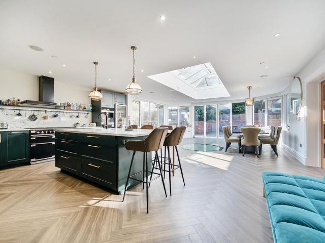 House for sale in Hadley Wood, Greater London