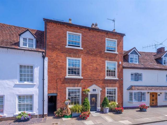 House for sale in Alderminster, Warwickshire