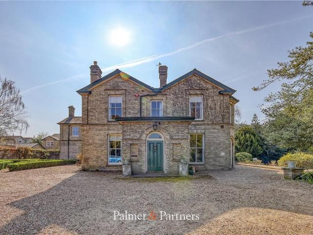 House for sale in Mistley, Dale Hill