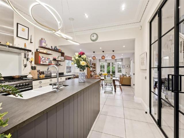 House for sale in Hammersmith, Greater London
