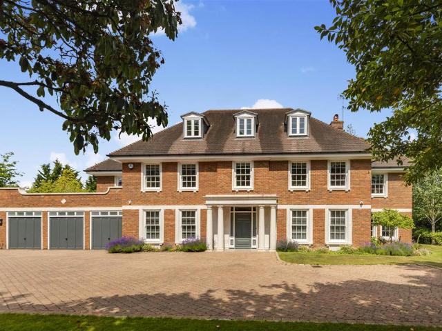 House for sale in Sunningdale