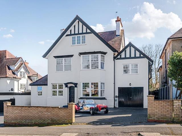 House for sale in New Barnet, Isle Of Man