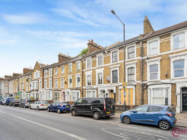 House for sale in West Hackney, Greater London
