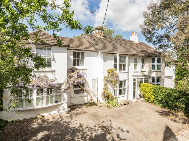 House for sale in Perryfields, West Sussex