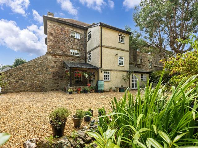 House for sale in Strode, Devon