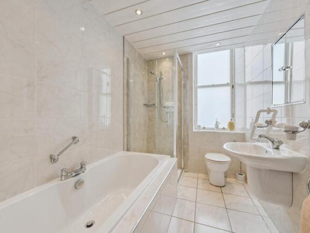 House for sale in Pollokshields, Scotland