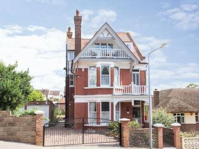 House for rent in Lyons, Greater London