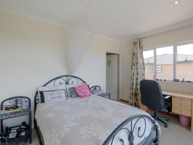 House for sale in Kingsburgh, Kwazulu-natal