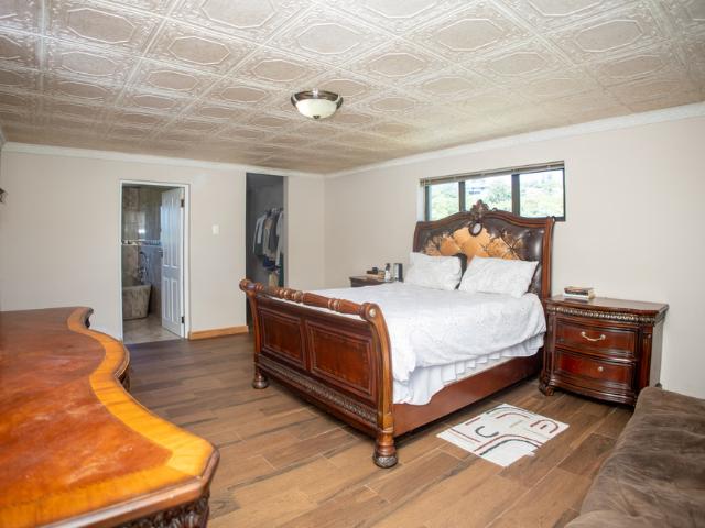 House for sale in Beacon Bay, East London