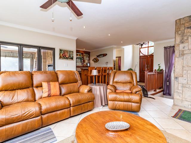 House for sale in Ifafi, Hartbeespoort Dam Nature Reserve
