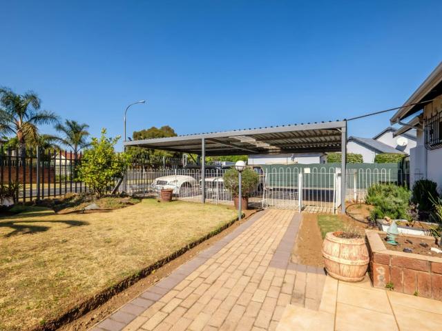 House for sale in Brackenhurst, Ekurhuleni