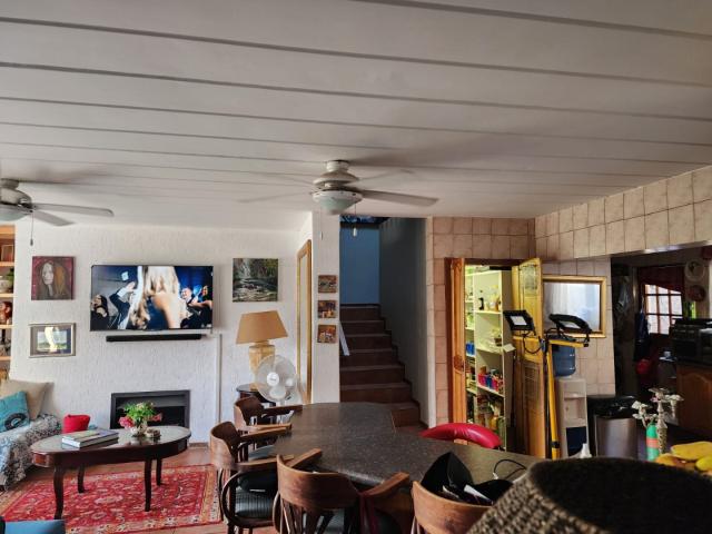 House for sale in Hartbeespoort Dam Nature Reserve, North West