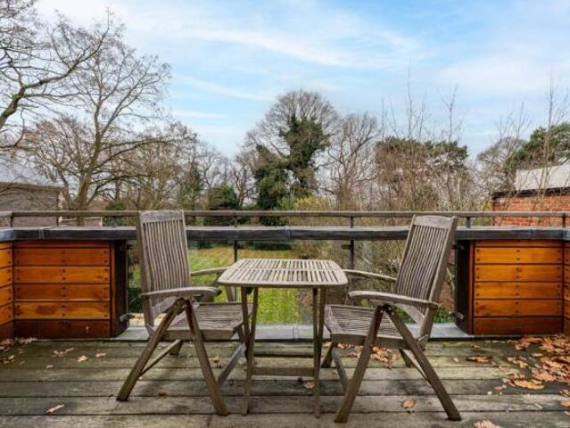 House for sale in Wimbledon, Greater London