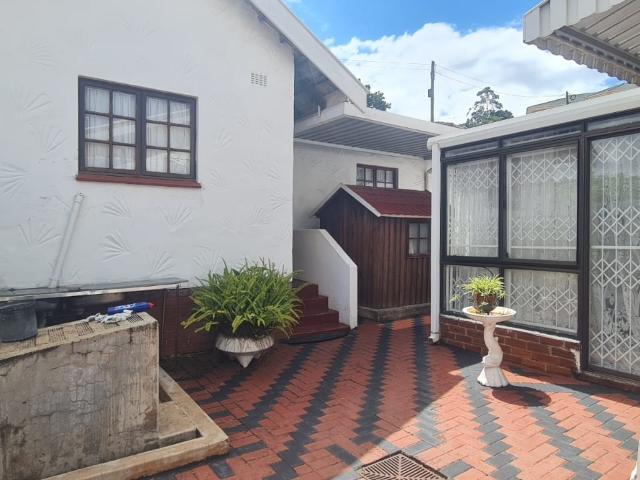 House for sale in Chatsworth, Kwazulu-natal