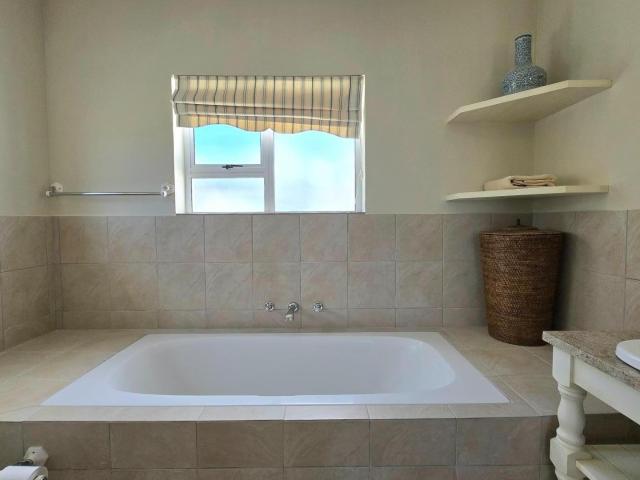 House for sale in Baardskeerdersbos, Western Cape