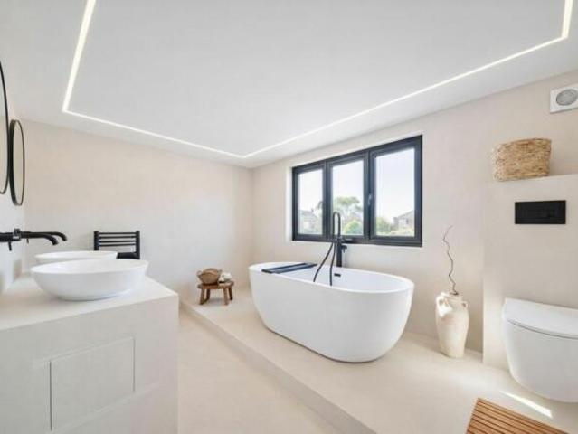 House for sale in Pendock, Greater Manchester