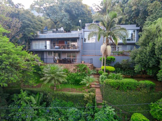 House for sale in Hartbeespoort Dam Nature Reserve, North West