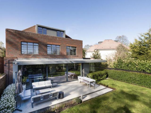 House for sale in Wimbledon, Greater London