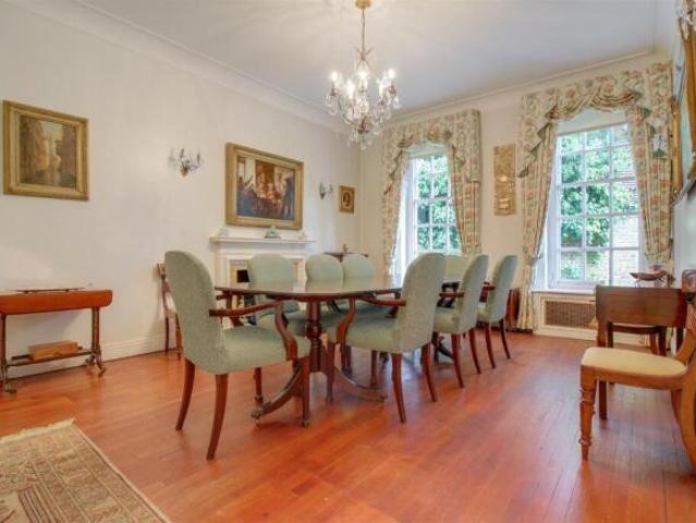 House for sale in Hampstead, Greater London