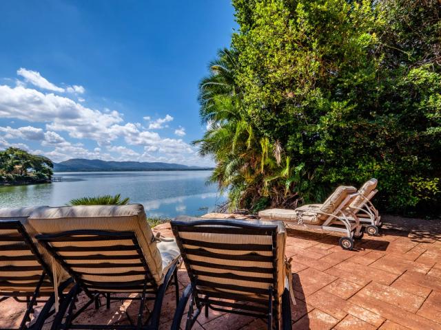 House for sale in Hartbeespoort Dam Nature Reserve, North West