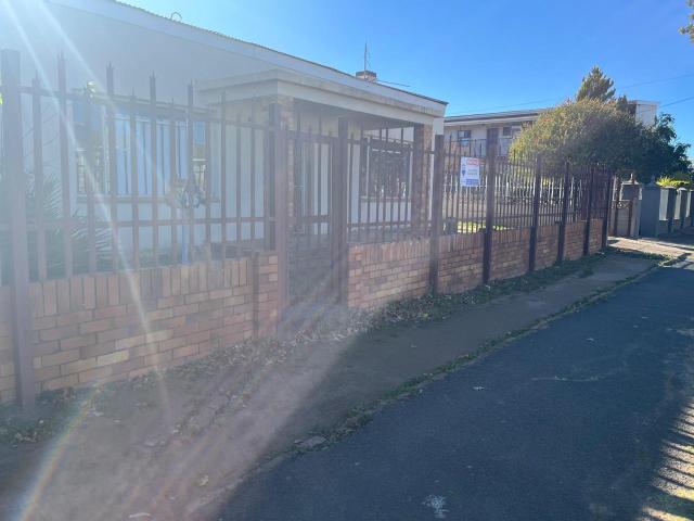 House for sale in Queenstown, Eastern Cape