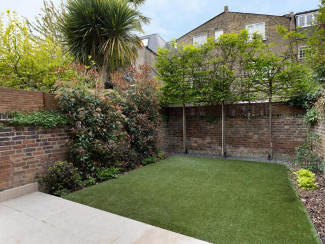 House for sale in Fulham, Greater London
