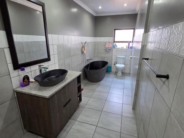 House for sale in Oranjeville, Free State