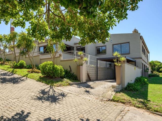 House for sale in Beachview, Eastern Cape