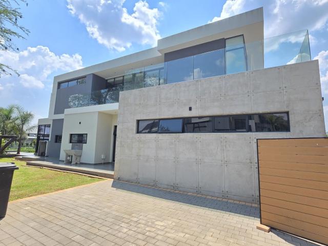 House for sale in Hartbeespoort Dam Nature Reserve, North West