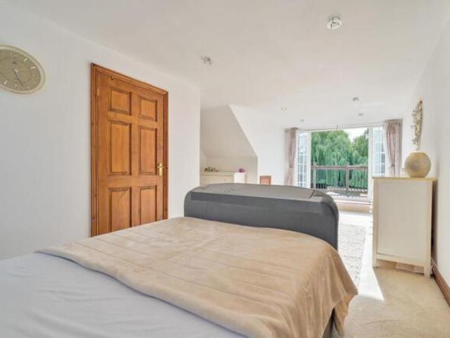 House for sale in Cliffe Woods