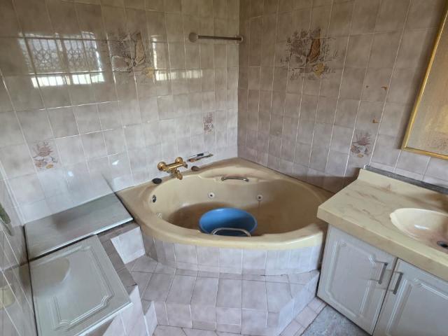 House for sale in Chatsworth, Kwazulu-natal