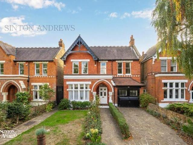 House for sale in Ealing, Greater London