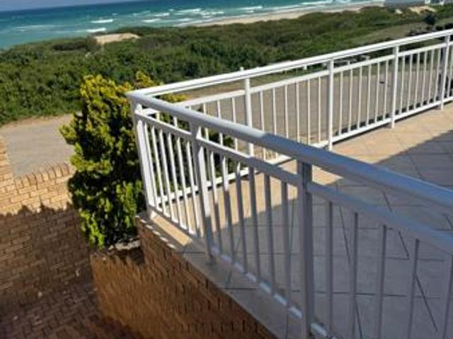 House for sale in Jeffreys Bay, Kouga Local Municipality