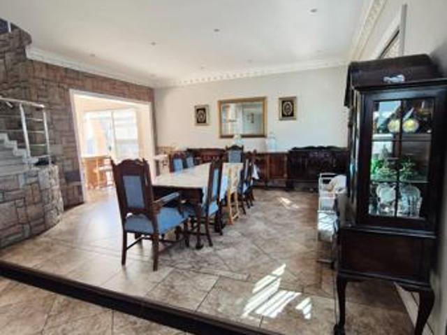House for sale in Cape Town, Western Cape