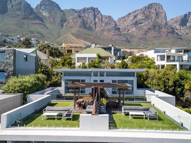 House for sale in Cape Town, Western Cape