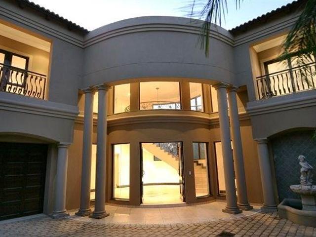 House for sale in Johannesburg, East